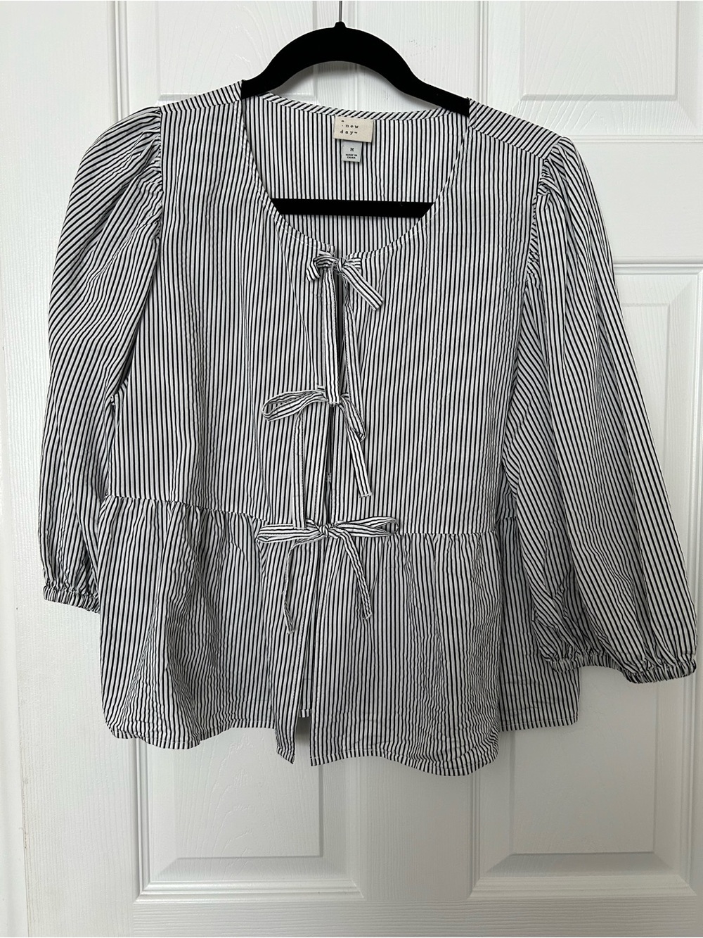 a new day Black and White Striped Tie-Front Peplum Blouse / M